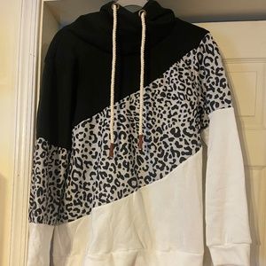 Women's Hooded Leopard Sweatshirt